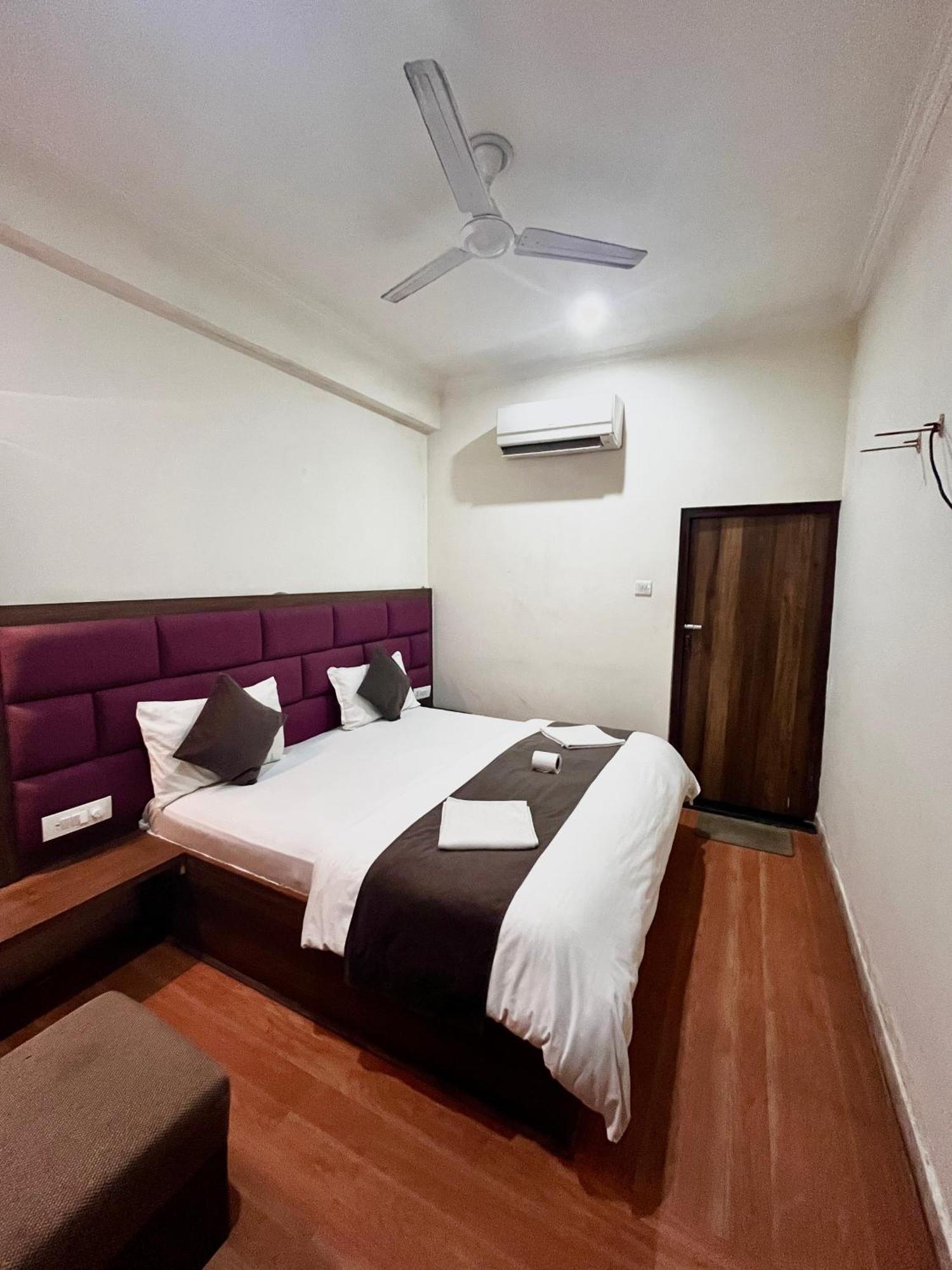Albergue Hot - House Of Travellers Taj View Agra  Exterior foto