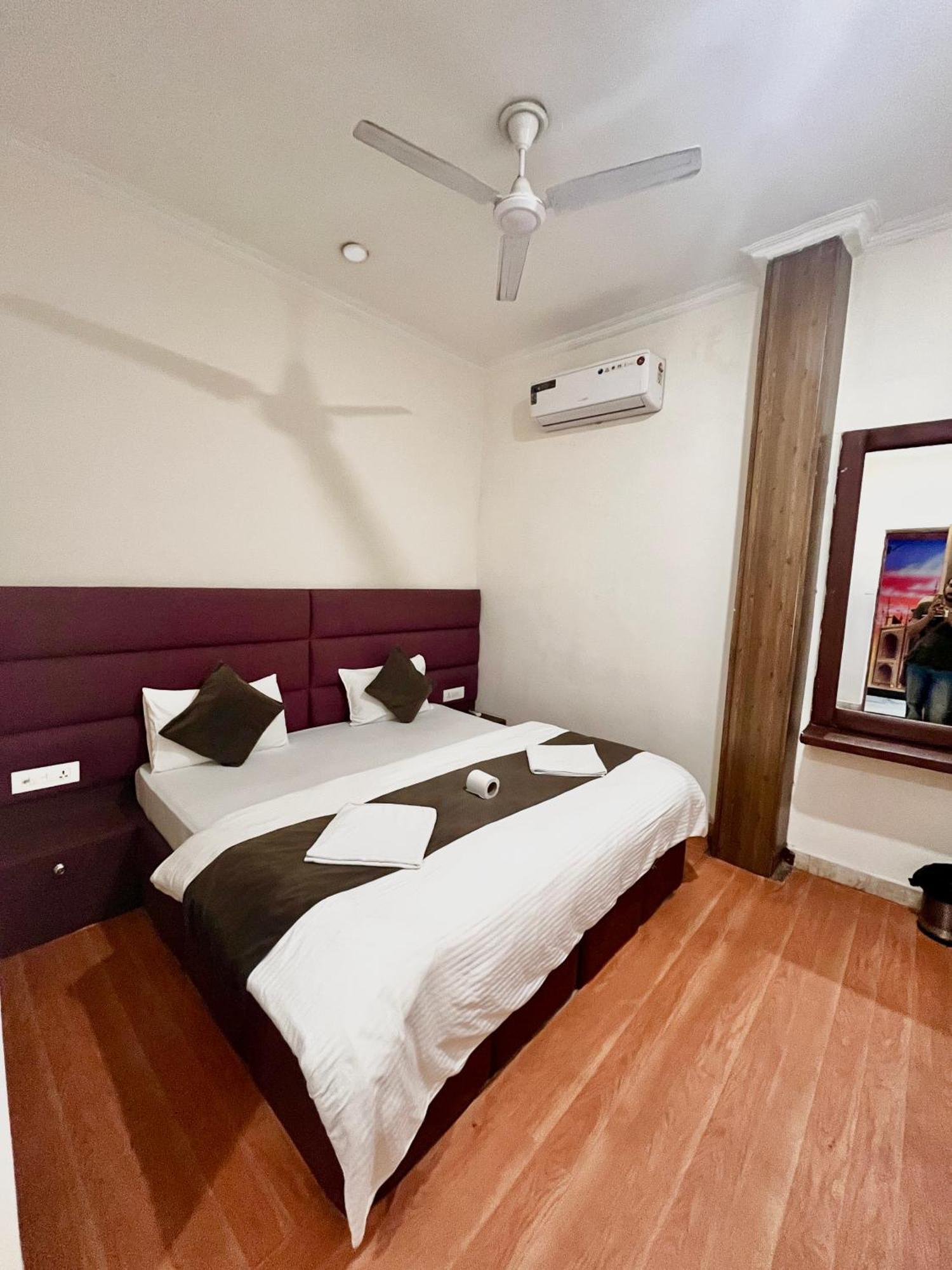 Albergue Hot - House Of Travellers Taj View Agra  Exterior foto